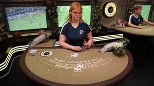 t777l Pakistan Casino lobby